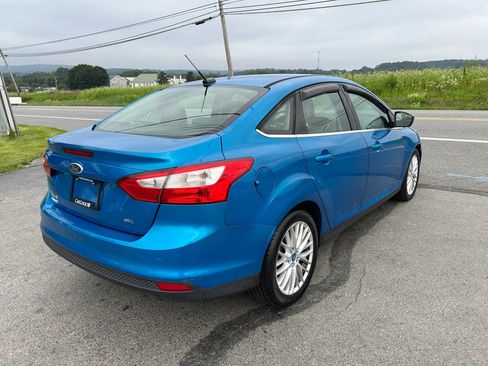 Used 2012 Ford Focus SEL FWD image 9