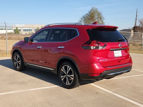 Certified 2017 Nissan Rogue SL w/ SL Premium Package image 7