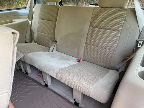 Used 2013 Nissan Armada SV AWD/4WD image 41