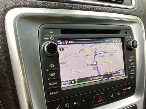 Used 2017 GMC Acadia Limited SLT image 2