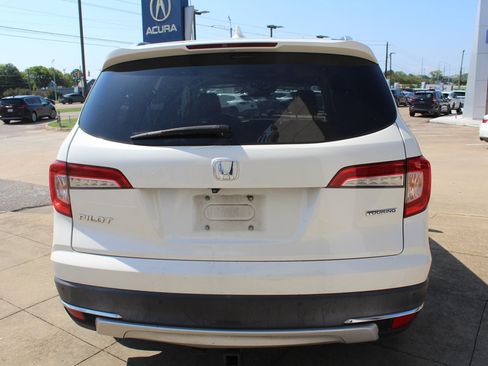 Used 2019 Honda Pilot Touring image 5