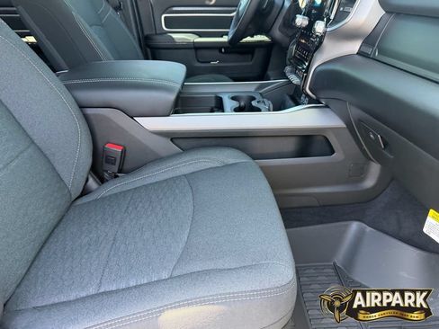 New 2026 RAM 2500 Big Horn AWD/4WD image 12