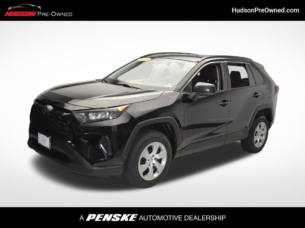 Used 2019 Toyota RAV4 LE FWD image 1
