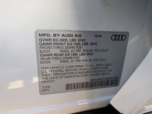 Used 2025 Audi SQ5 Premium Plus image 36