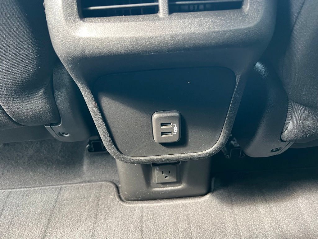 Used 2020 Chevrolet Equinox LT AWD/4WD image 22