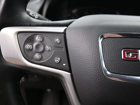 Used 2024 GMC Terrain SLT FWD image 19