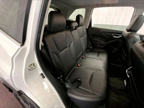 Used 2019 Subaru Forester Limited image 27