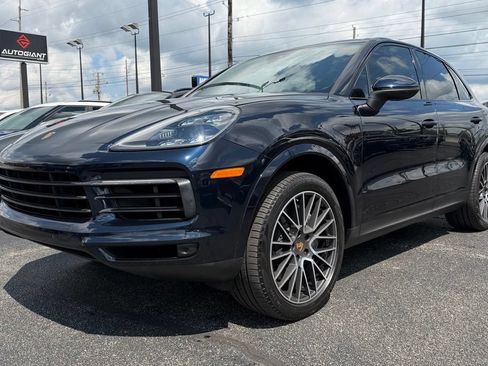 Used 2021 Porsche Cayenne AWD/4WD image 14