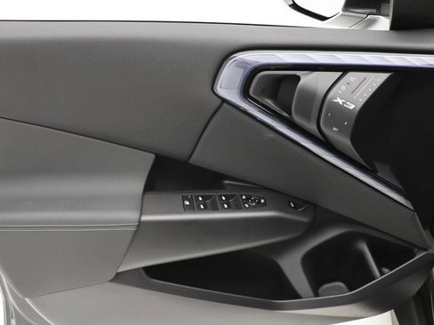 Used 2025 BMW X3 xDrive30i image 15