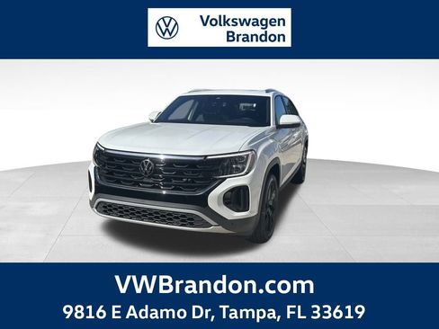 New 2026 Volkswagen Atlas Cross Sport SE FWD image 1