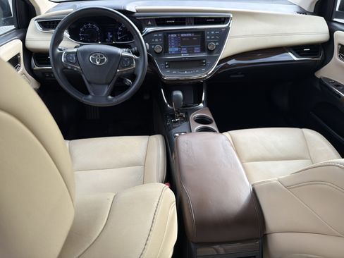 Used 2013 Toyota Avalon Limited image 4