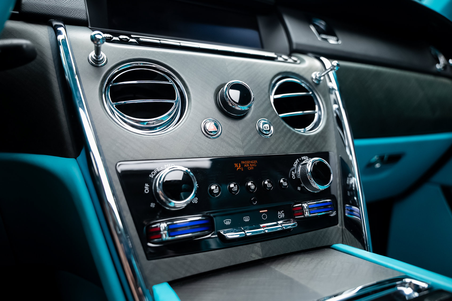 Used 2019 Rolls-Royce Cullinan AWD/4WD image 52