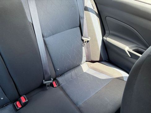 Used 2025 Nissan Versa SV FWD image 35