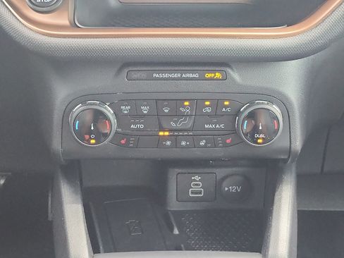 Used 2023 Ford Bronco Sport Outer Banks w/ Tech Package AWD/4WD image 18