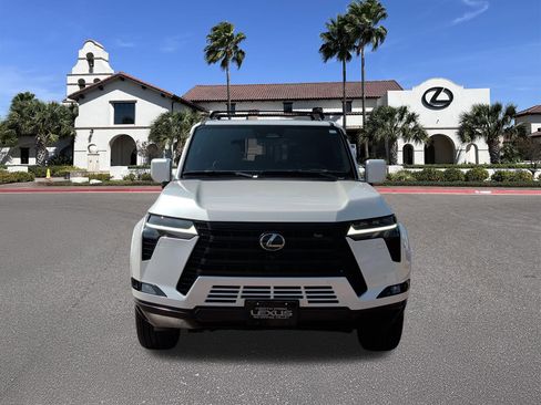 Used 2025 Lexus GX 550 w/ Accessory Package (2T) AWD/4WD image 6