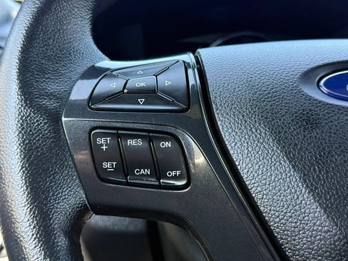Used 2018 Ford Explorer XLT w/ Equipment Group 201A AWD/4WD image 31