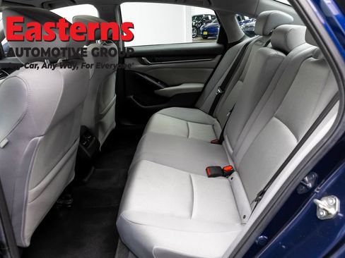 Used 2019 Honda Accord EX image 19
