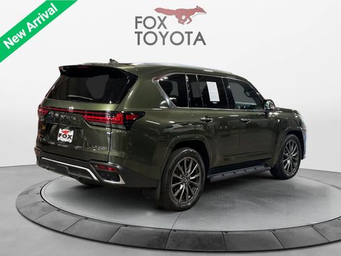 Used 2023 Lexus LX 600 F Sport w/ Accessory Package (Z1) AWD/4WD image 6