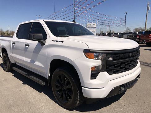Used 2024 Chevrolet Silverado 1500 Custom image 7
