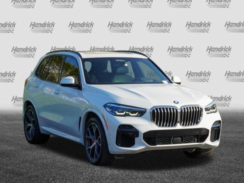Used 2022 BMW X5 xDrive40i w/ M Sport Package AWD/4WD image 2