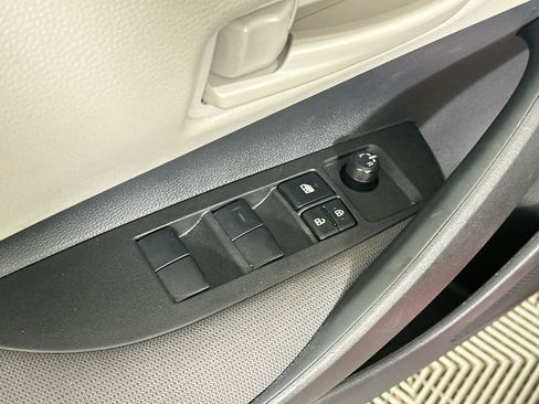 Used 2026 Toyota Corolla LE FWD image 15