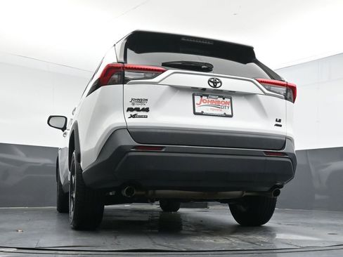 Used 2021 Toyota RAV4 LE image 35