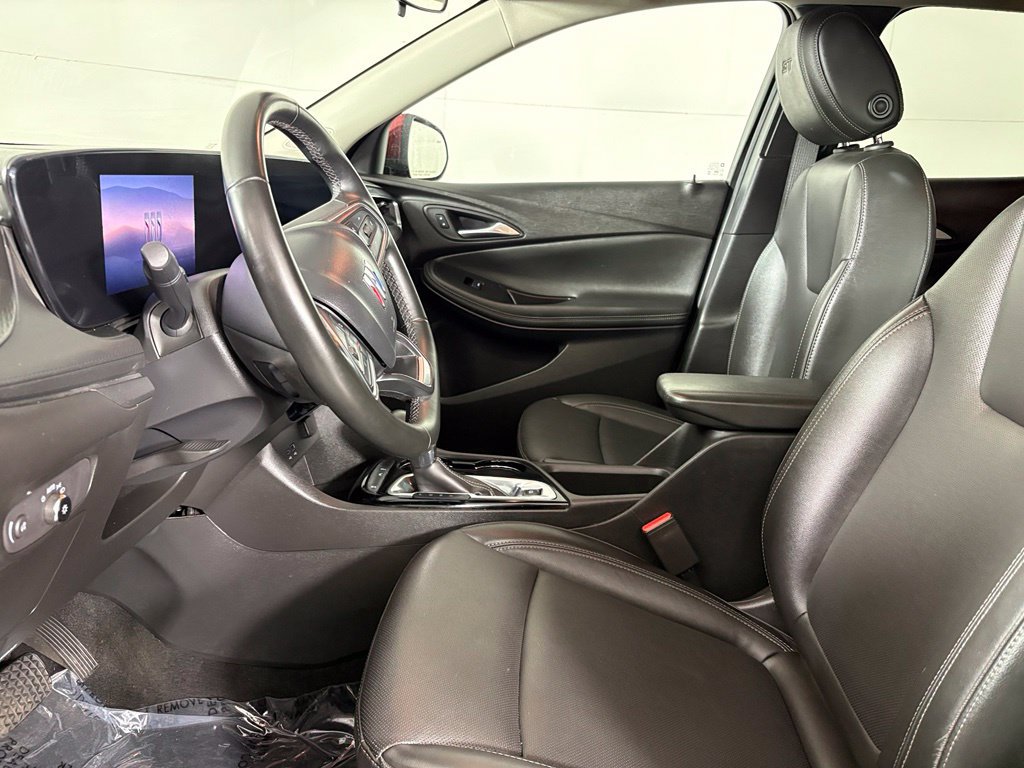 Used 2024 Buick Encore GX Sport Touring FWD image 21