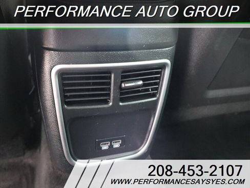 Used 2018 Dodge Charger R/T w/ Blacktop Package image 12