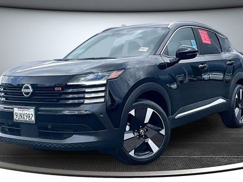 Certified 2025 Nissan Kicks SR AWD/4WD image 3