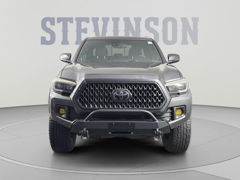 Used 2018 Toyota Tacoma TRD Off-Road AWD/4WD image 2