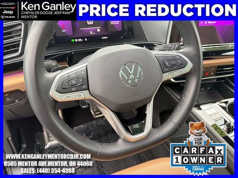 Used 2024 Volkswagen Atlas Cross Sport SEL R-Line AWD/4WD image 13