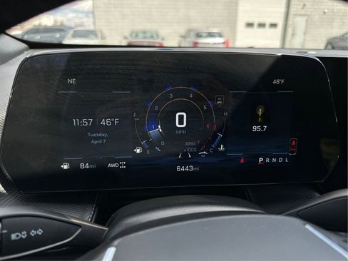 Used 2026 Chevrolet Equinox LT AWD/4WD image 17