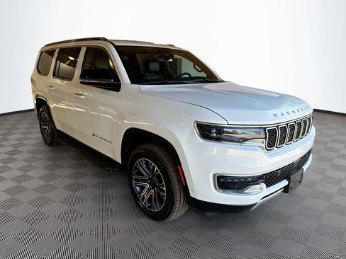 Used 2024 Jeep Wagoneer Series II image 4