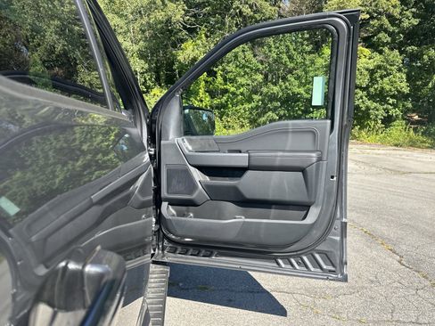 New 2025 Ford F150 XLT w/ Equipment Group 302A MID image 32