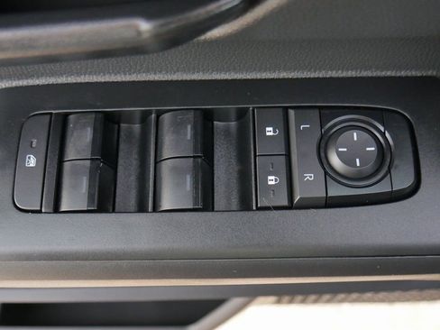 Used 2024 Toyota Tacoma SR5 image 57