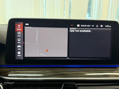 Used 2021 BMW 530i w/ Convenience Package image 30