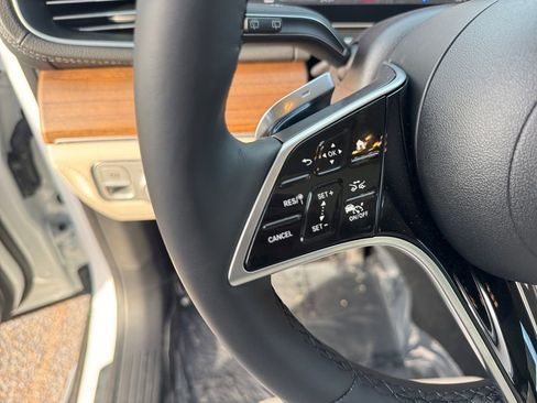 New 2025 Mercedes-Benz GLE 450 GLE 450 image 18