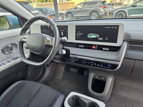 Used 2024 Hyundai Ioniq 5 SEL RWD image 11