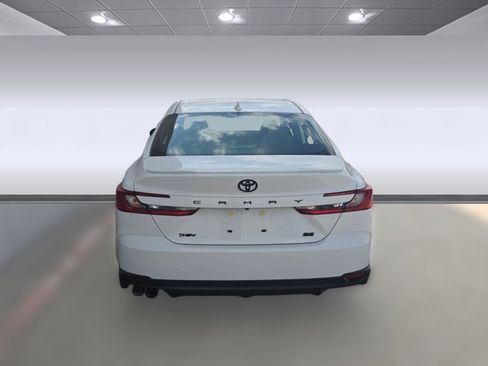New 2026 Toyota Camry SE image 9