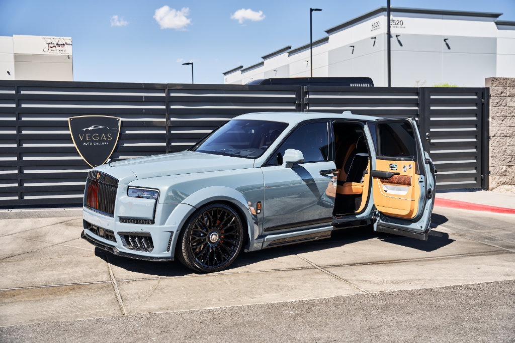 Used 2025 Rolls-Royce Cullinan AWD/4WD image 5