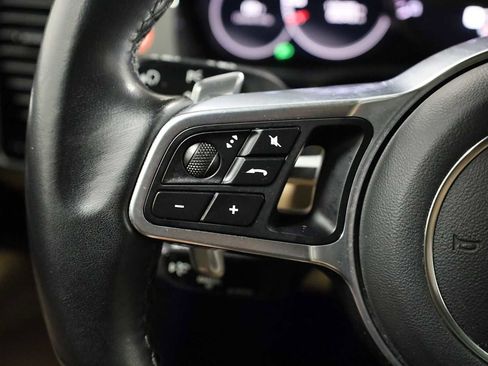 Used 2019 Porsche Cayenne image 27
