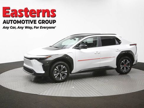 Used 2023 Toyota bZ4X XLE w/ Weather Package image 57