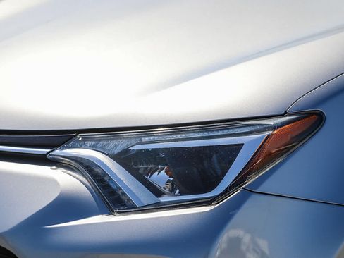 Certified 2018 Toyota RAV4 LE w/ All Weather Liner Package AWD/4WD image 8
