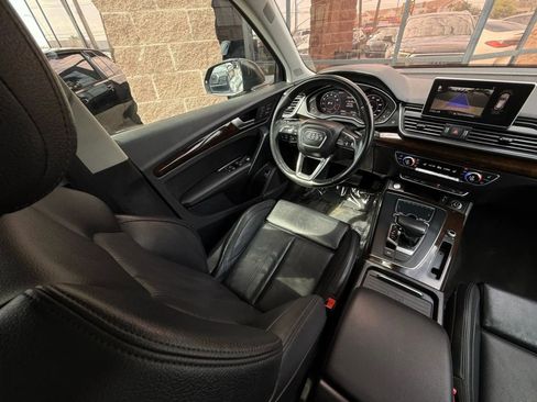 Used 2019 Audi Q5 2.0T Premium Plus w/ Premium Plus Package image 48