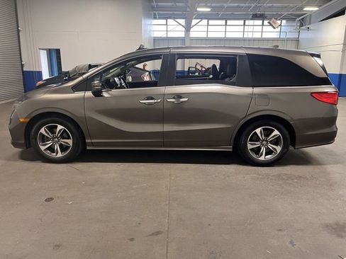 Used 2018 Honda Odyssey Touring image 6