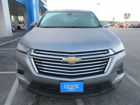 Used 2023 Chevrolet Traverse Premier image 8