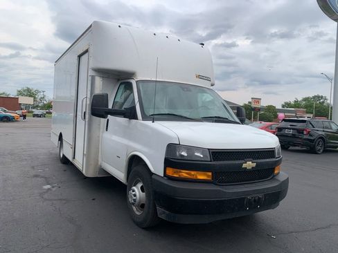 Used 2021 Chevrolet Express 3500 w/ Power Convenience Package RWD image 1