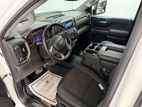 Used 2020 Chevrolet Silverado 1500 LT Trail Boss w/ Convenience Package AWD/4WD image 17