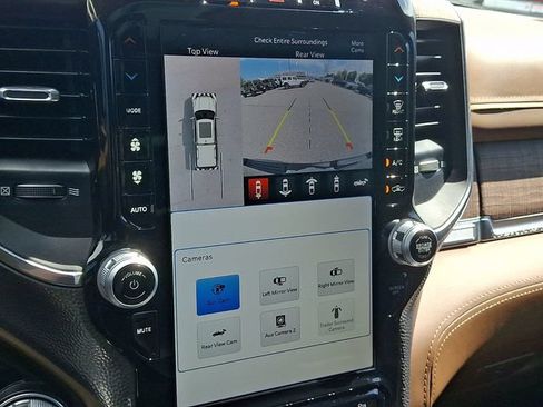 Used 2022 RAM 1500 Limited AWD/4WD image 18