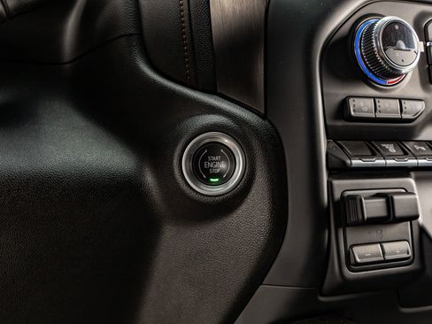 Used 2022 GMC Sierra 2500 AT4 w/ AT4 Preferred Package image 23